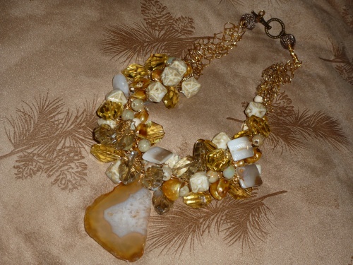 Yellow and White Slice Bead Pendant and Bead Necklace